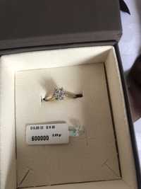 Bella кольцо с бриллиантом