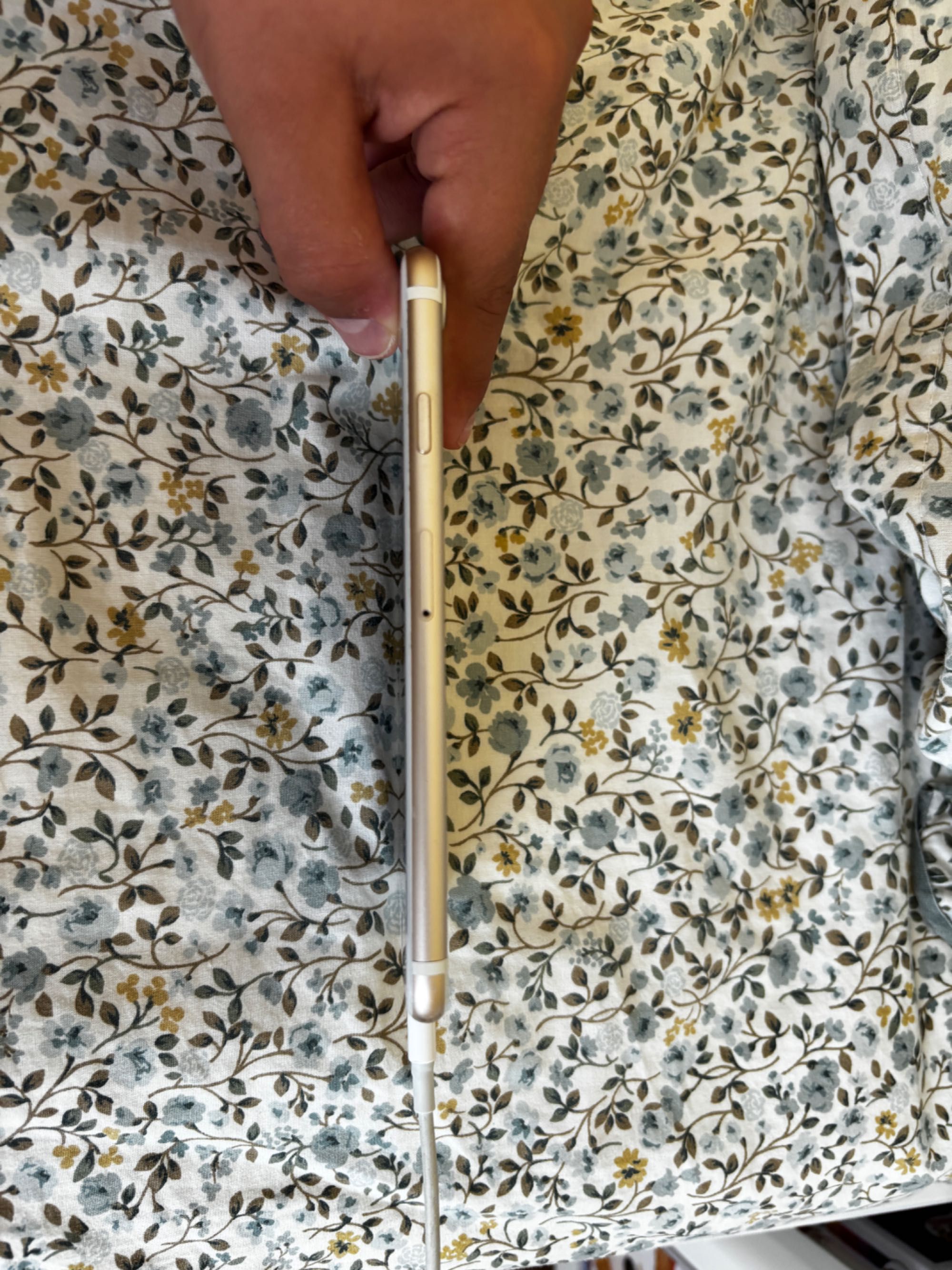 iPhone 7 gold 32 gb