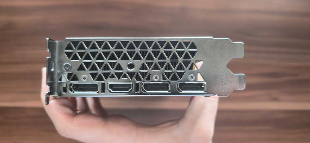 Minisforum Deg1 eGPU Dock + Zotac GTX 1080 TI