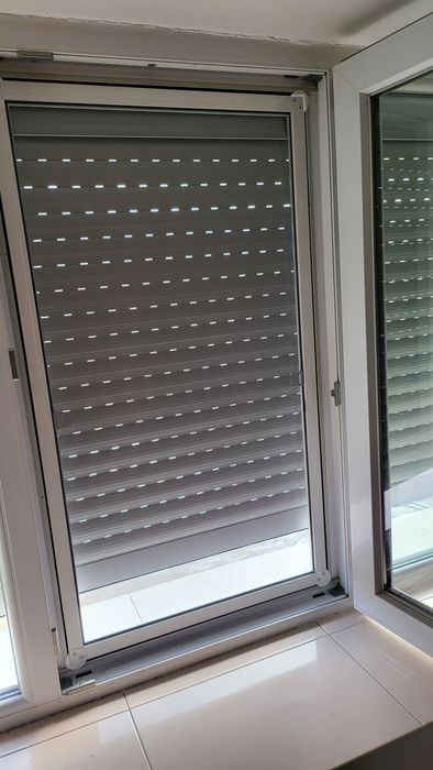 Rulouri exterioare aplicate , suprapuse și tencuibile