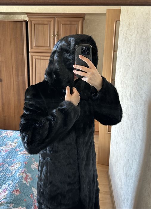 Норковая шуба с капюшоном