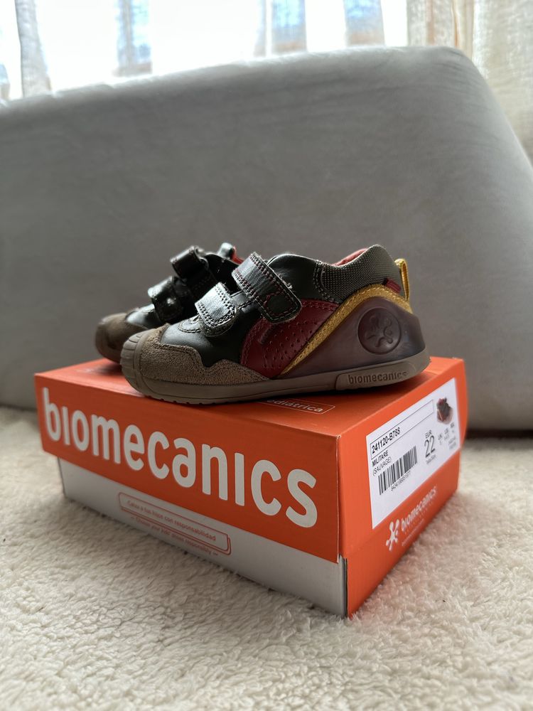 Обувки Biomecanics за момче