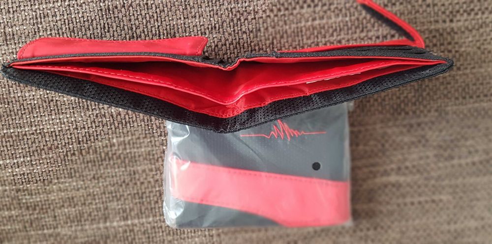 Vand portofel Ferrari