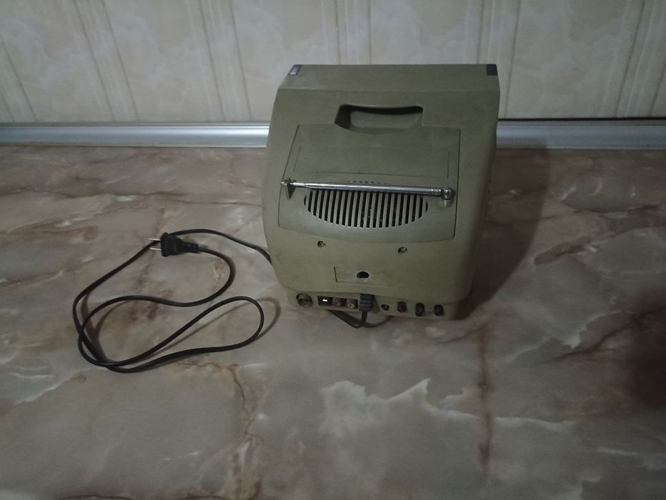 Mini Telvizor sotiladi