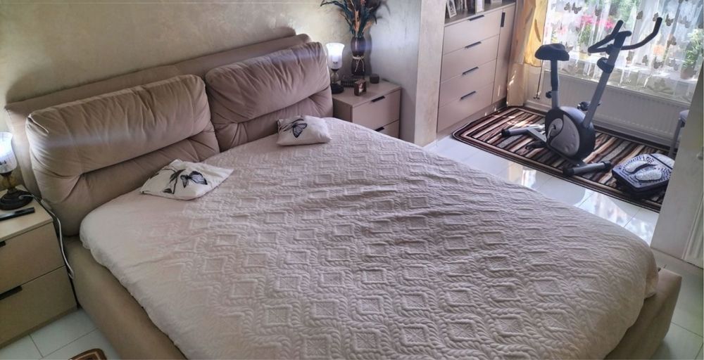 Vand / Schimb apartament 3 camere cu apartament cu 2 camere