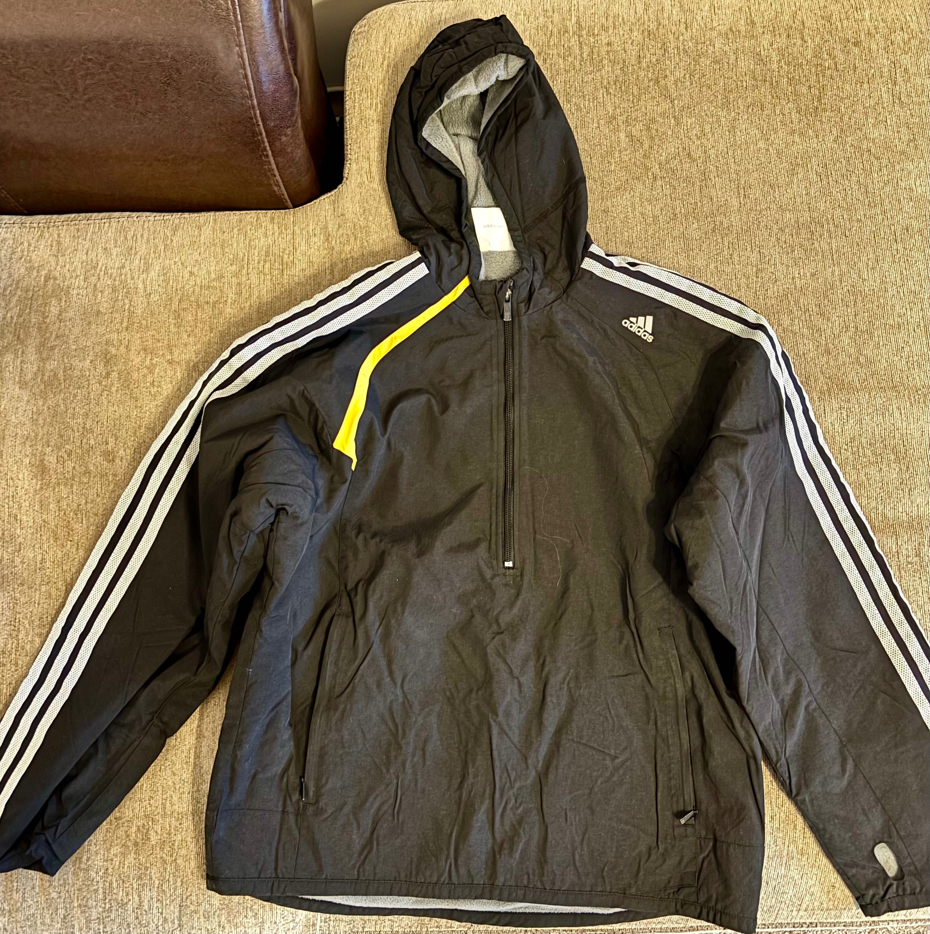 Adidas черно яке