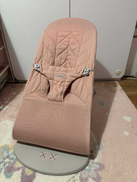 Бебешка люлка шезлонг Baby Björn
