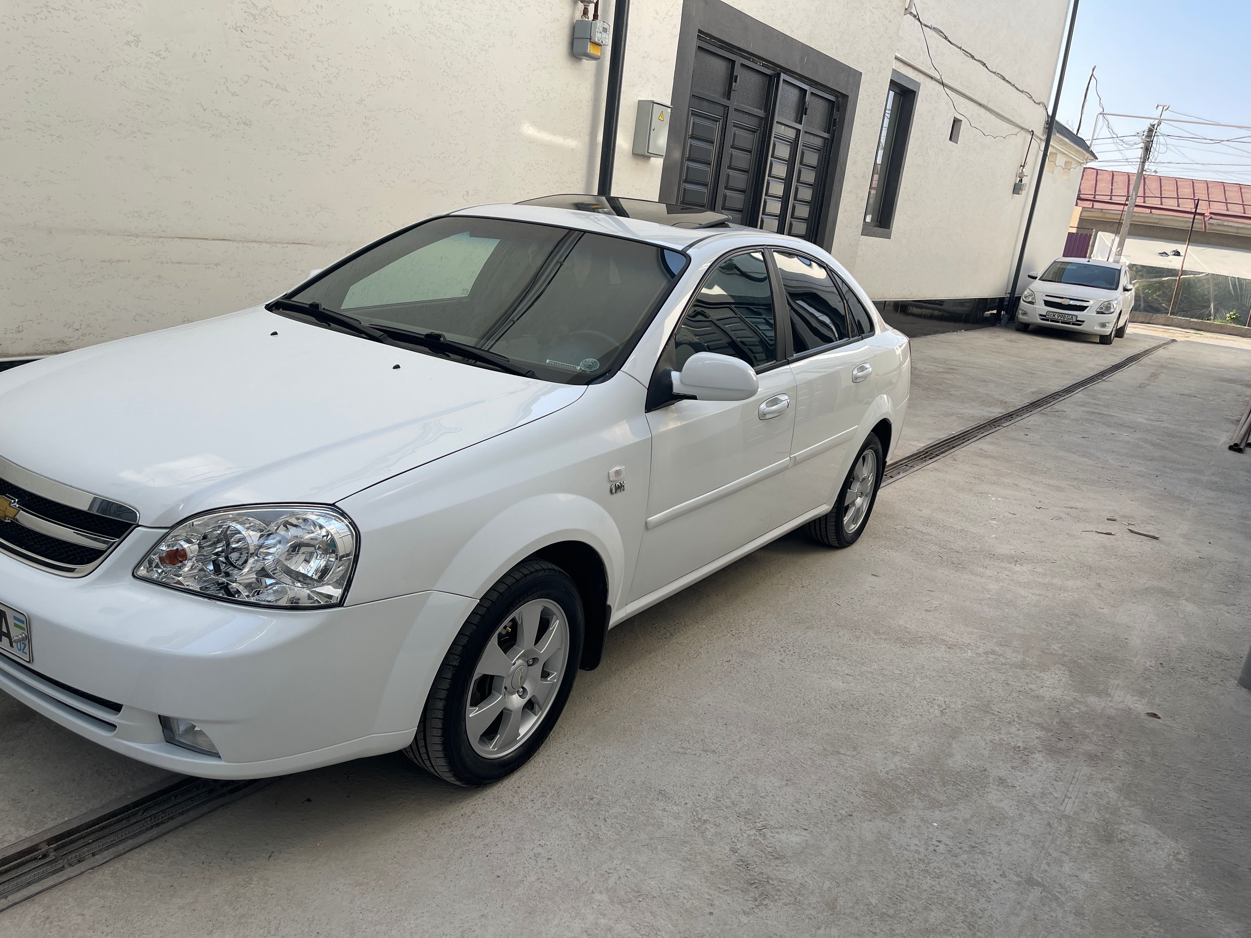 Lacetti 2013.    1.6 dvigitl