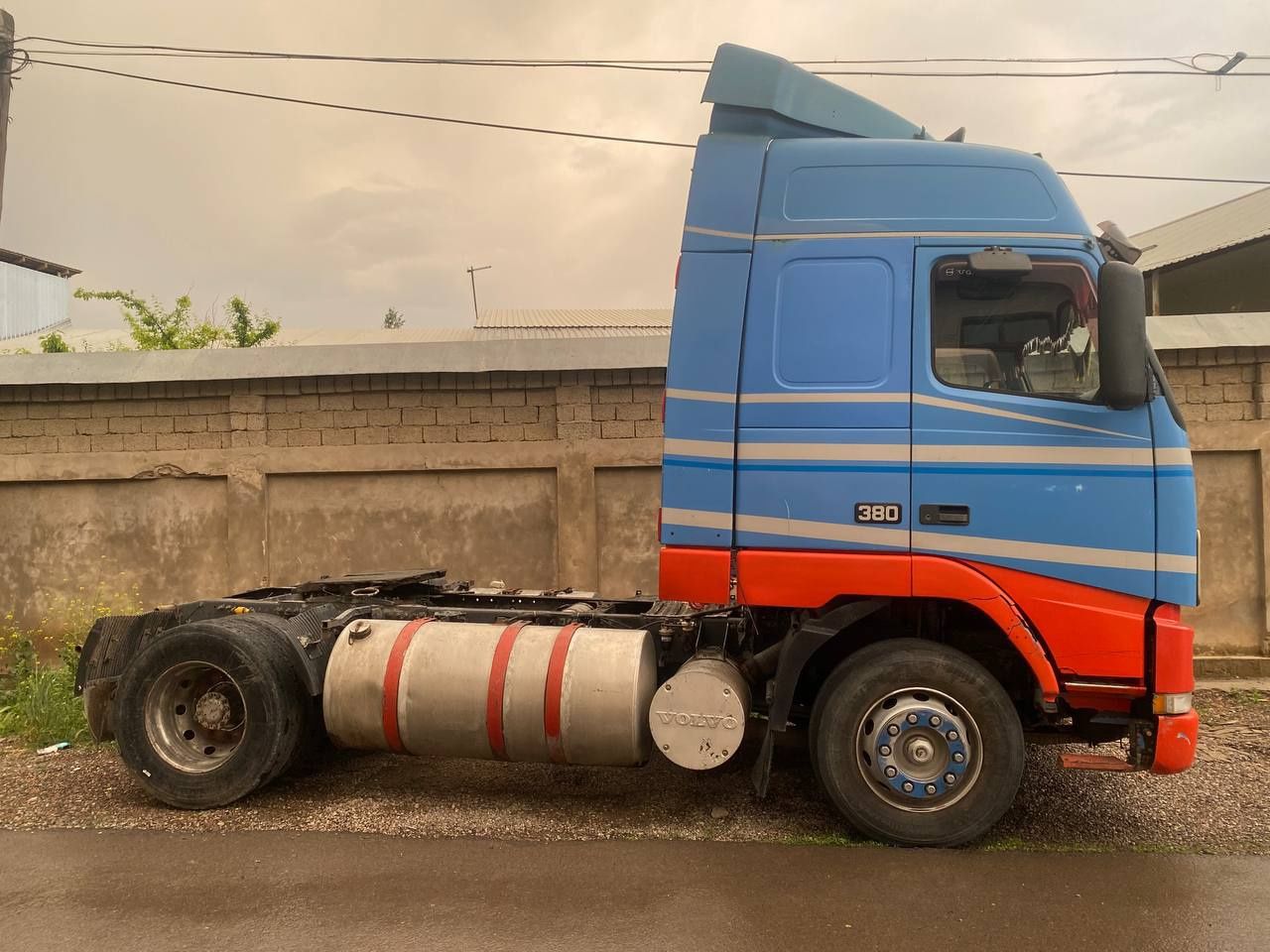 Volvo FH12  1997 yil