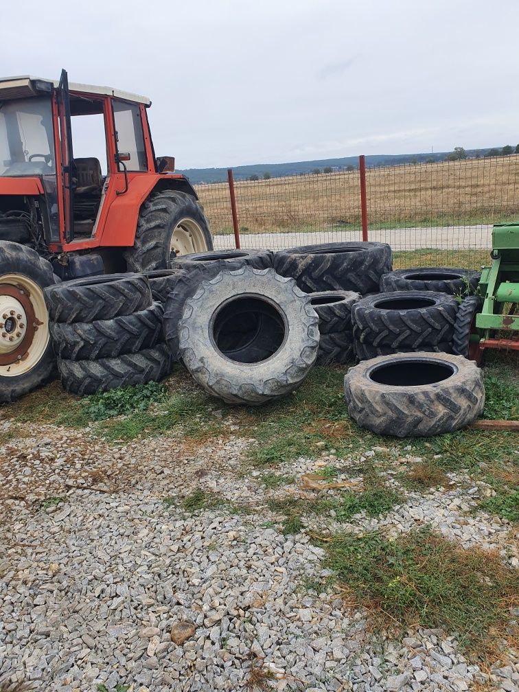 Cauciuc tractor agricol