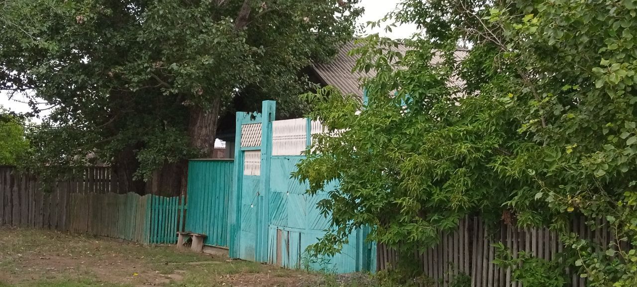 Продам дом в пос. Ленинский (Атамекен)