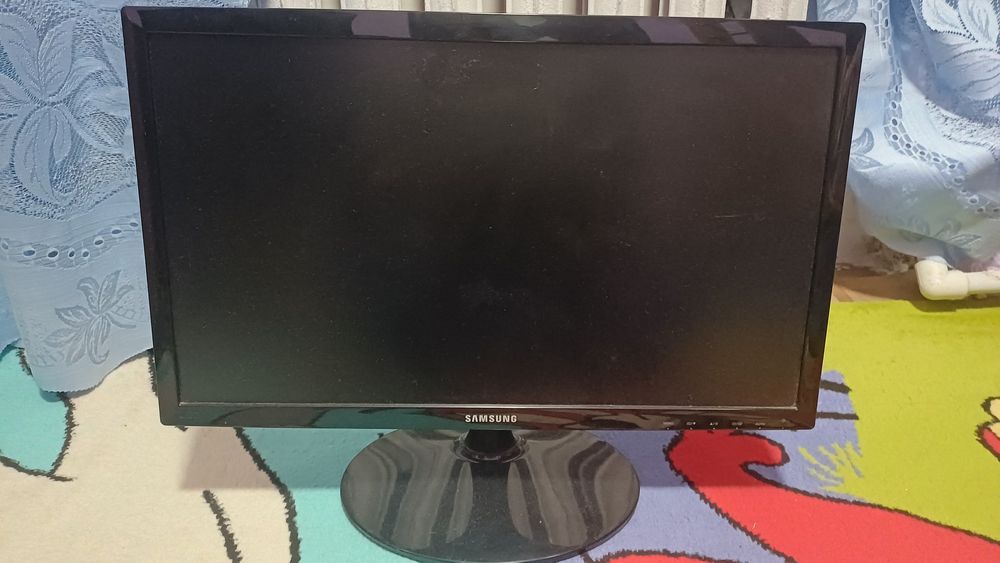 Монитор S22C150N