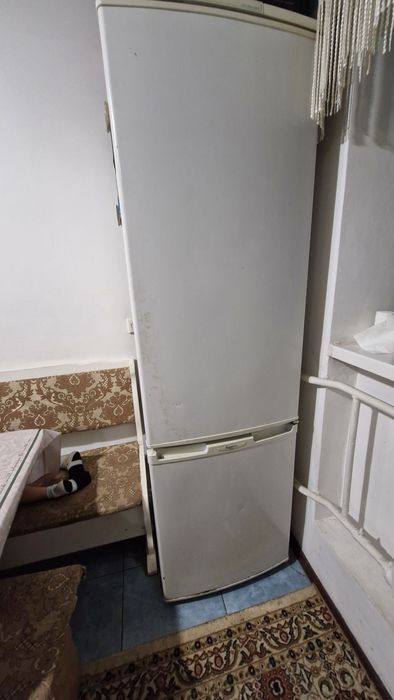 Холлдильник Бирюса