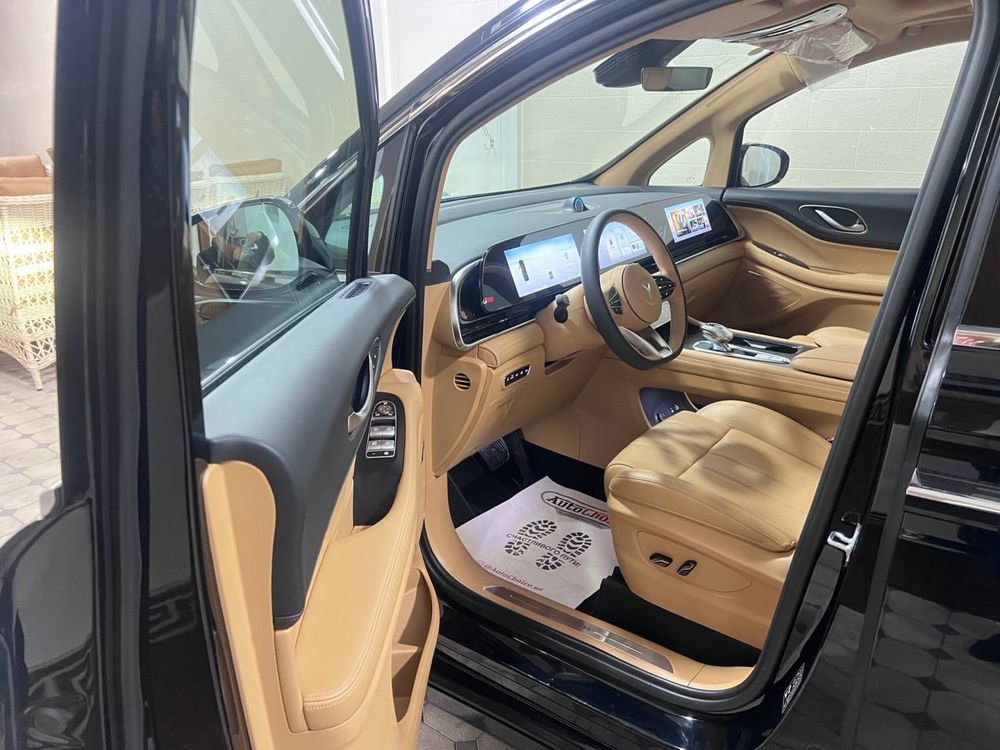 Voyah Dreamer Flagship Hybird 1300km СРОЧНО