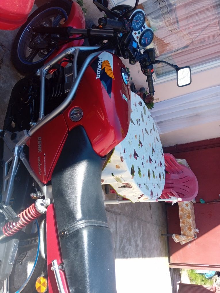 Motocicleta honda