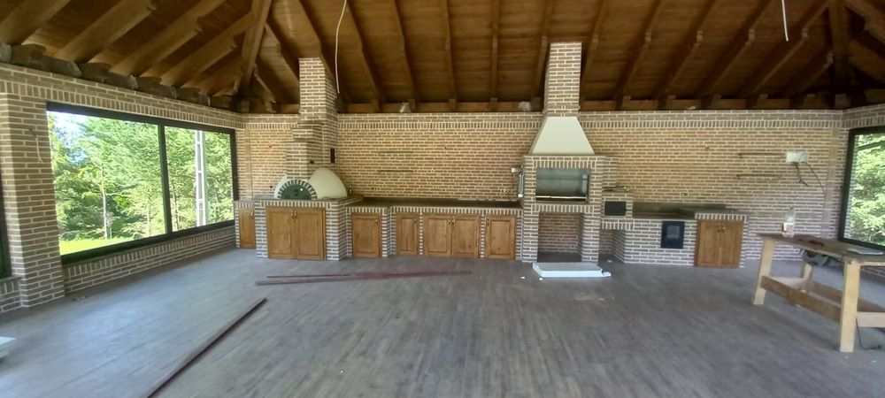 Lucrari din Caramida aparenta, fatade, garduri, foisoare,