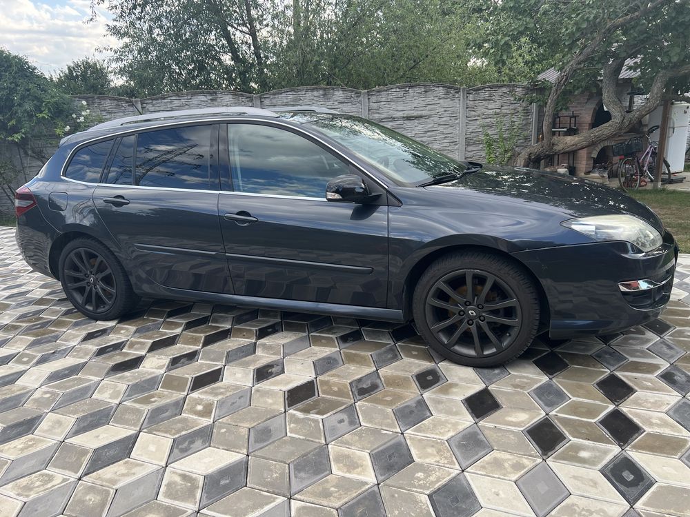 Renault Laguna Bose edition