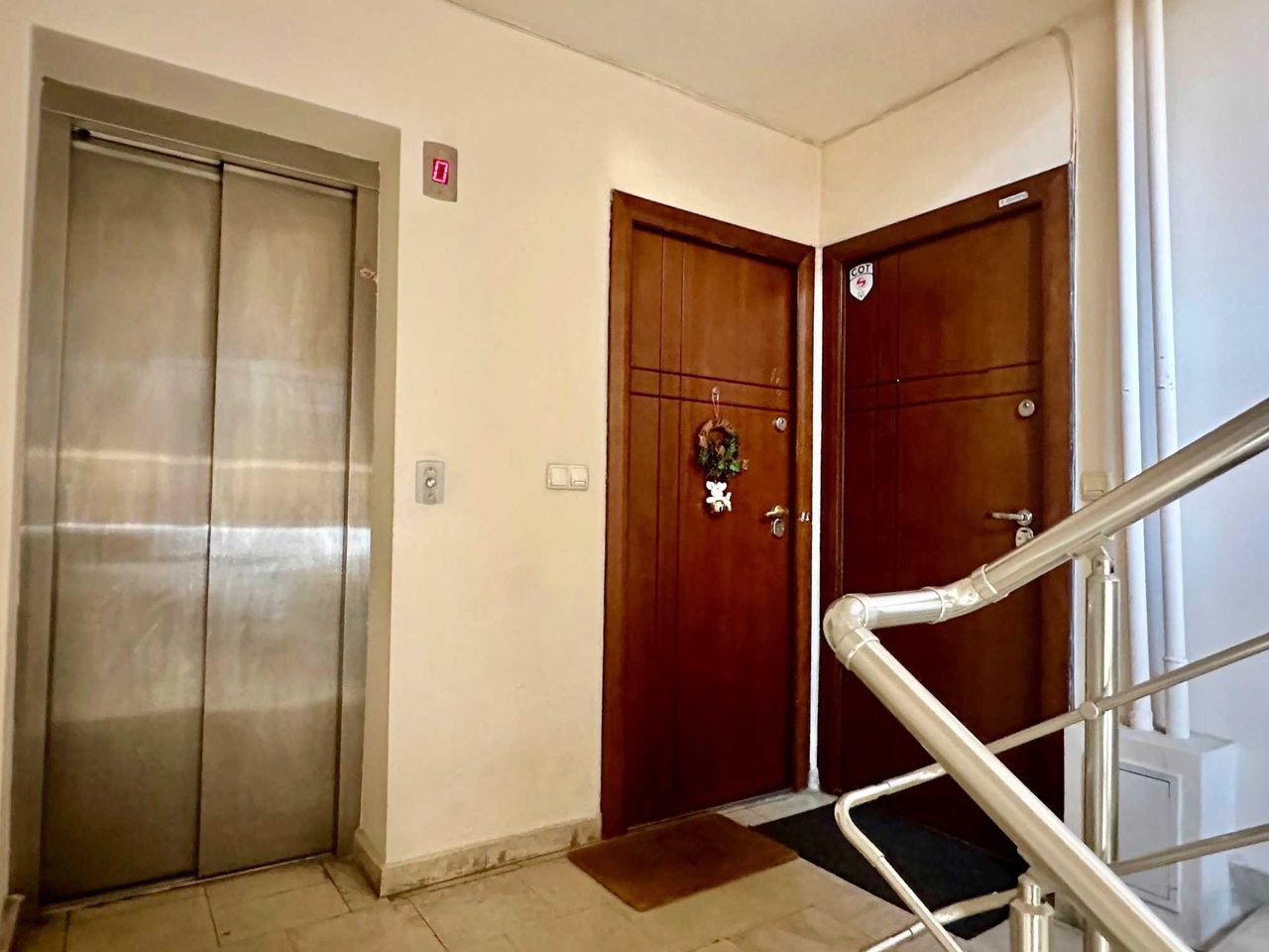 Продава се Двустаен апартамент в София, Лозенец - 80 кв.м за 3113 €/кв.м - Снимка #12
