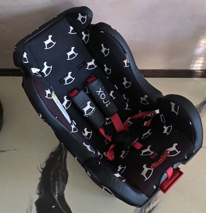 Детско Столче за кола Chipolino Trax