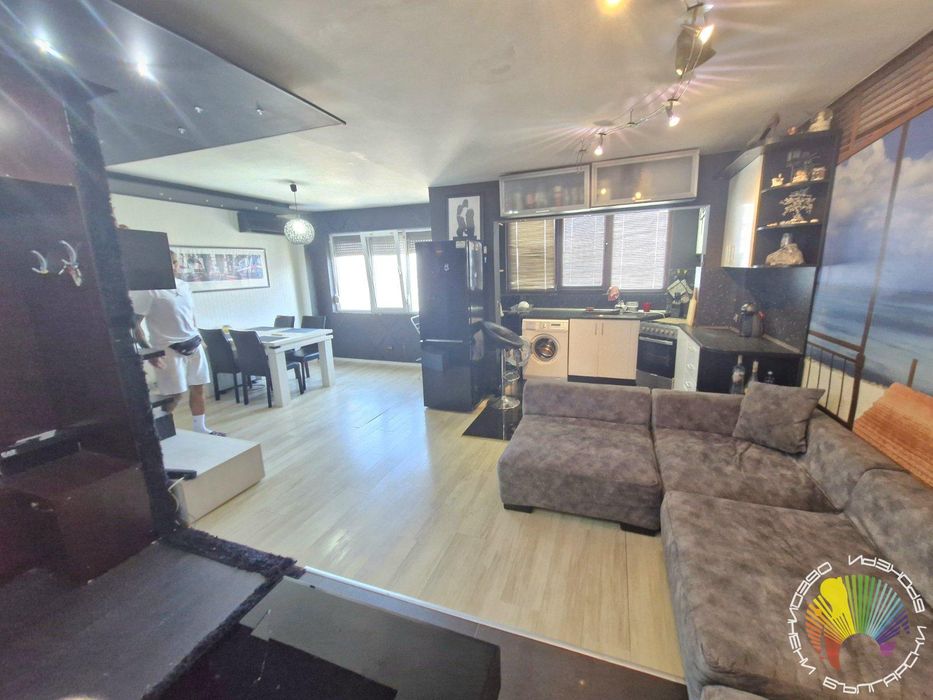 Дава се под наем Двустаен апартамент в Бургас, Изгрев - 70 кв.м за 510 € - Снимка #4