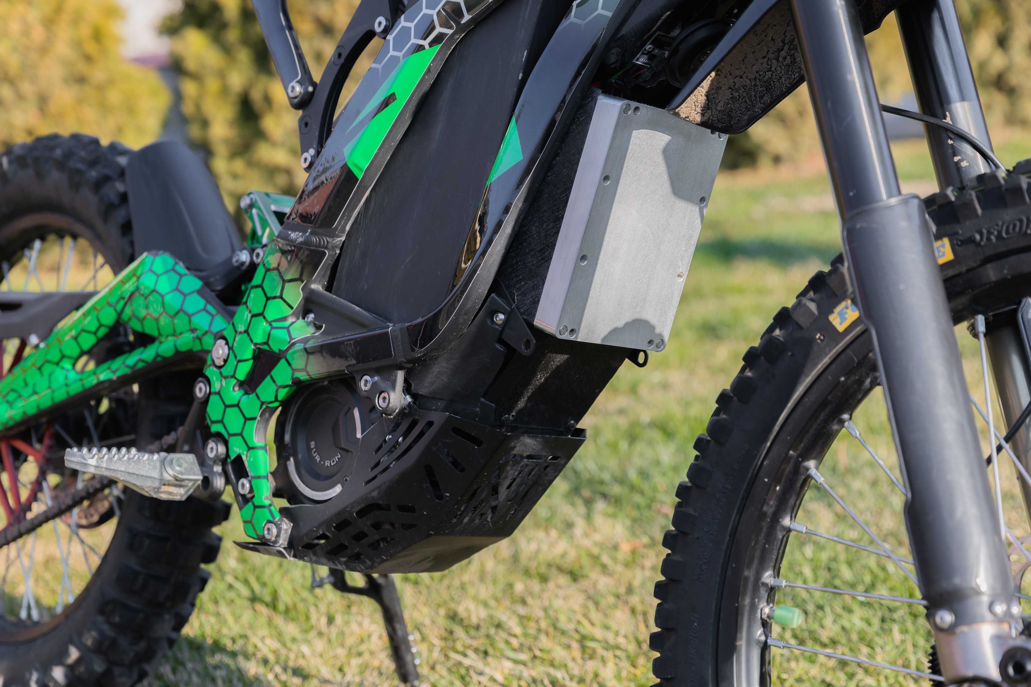Sur Ron LBX Street Legal Сър-Рон 12kw - 15kw, 60V - 70Ah батерия