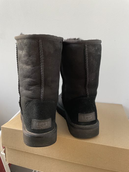 Ghete UGG classic short marimea 37