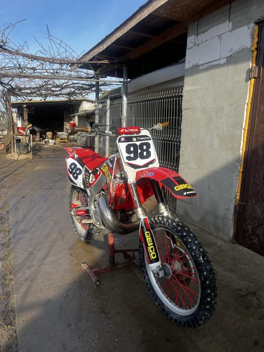 Vand/schimb cu jetsky Honda cr 250 2t 1998 stare  impecabila