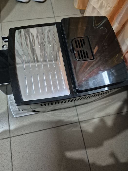 Espressor cafea delonghi