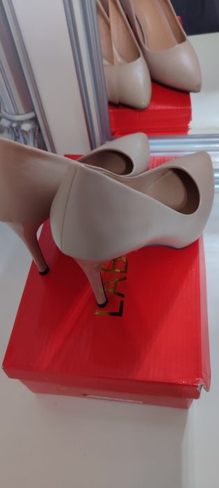 Labutin tufli 37 razmer holati zor