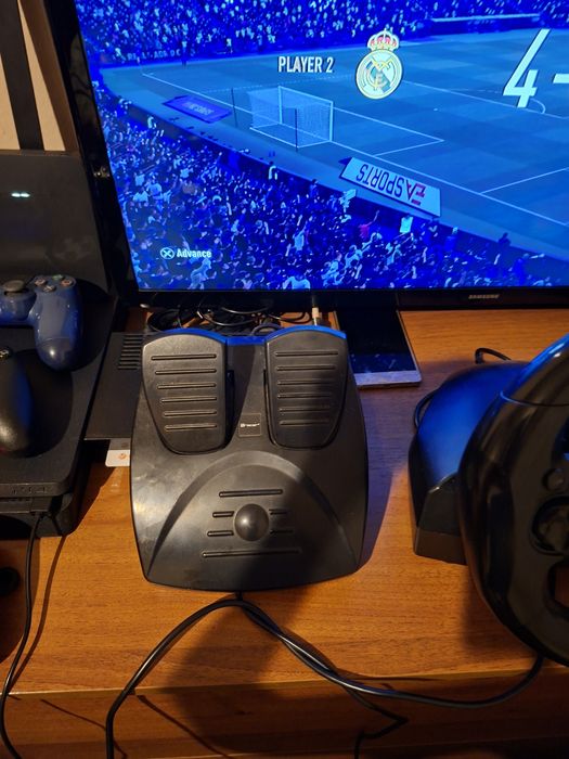 Кормило за пс4 много добро