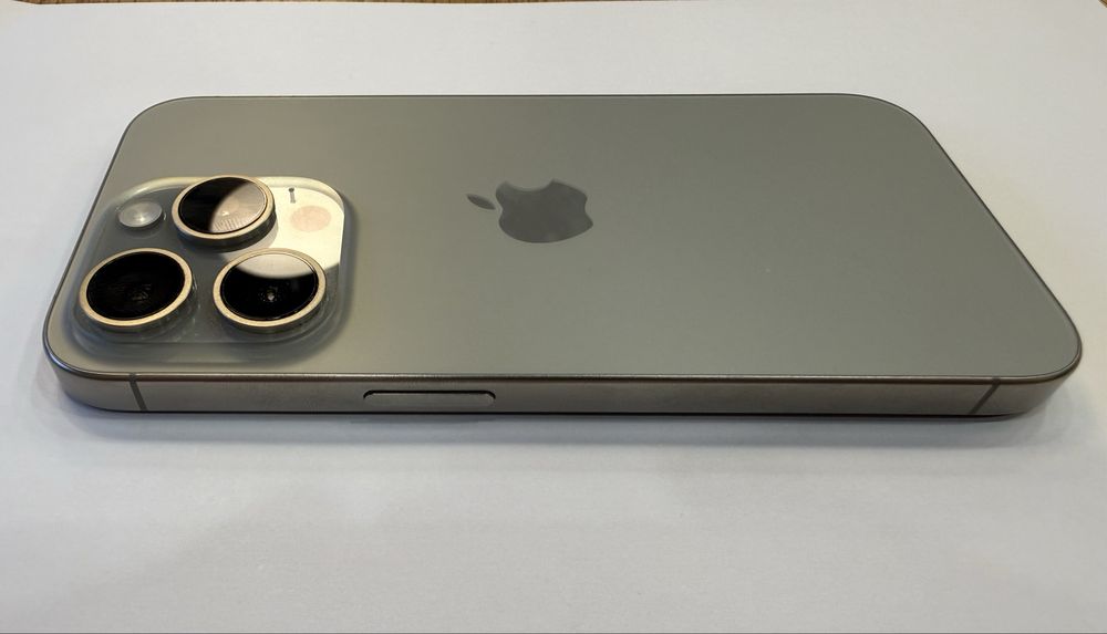 Iphone 15 pro 128GB гаранция