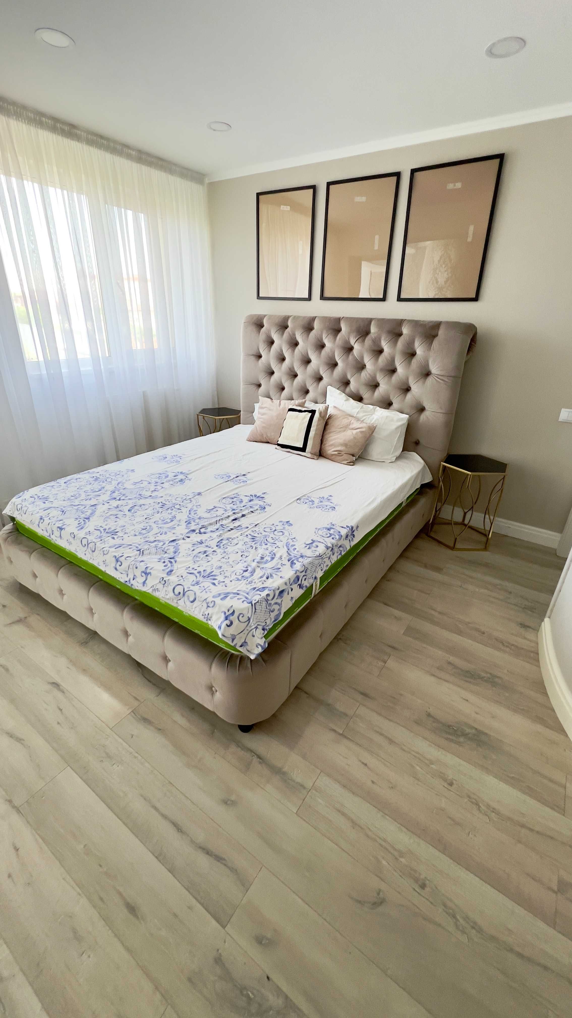 Apartament de inchiriat cu 3 camere, 98 mp , Palas , loc de parcare