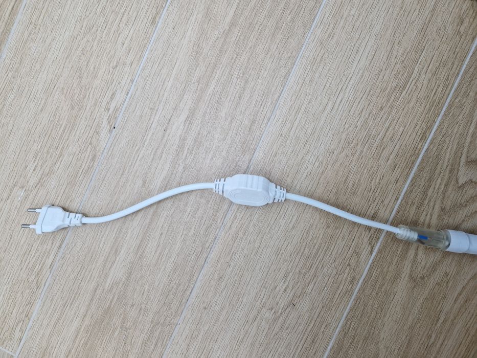 Furtun neon 5 m cu priza