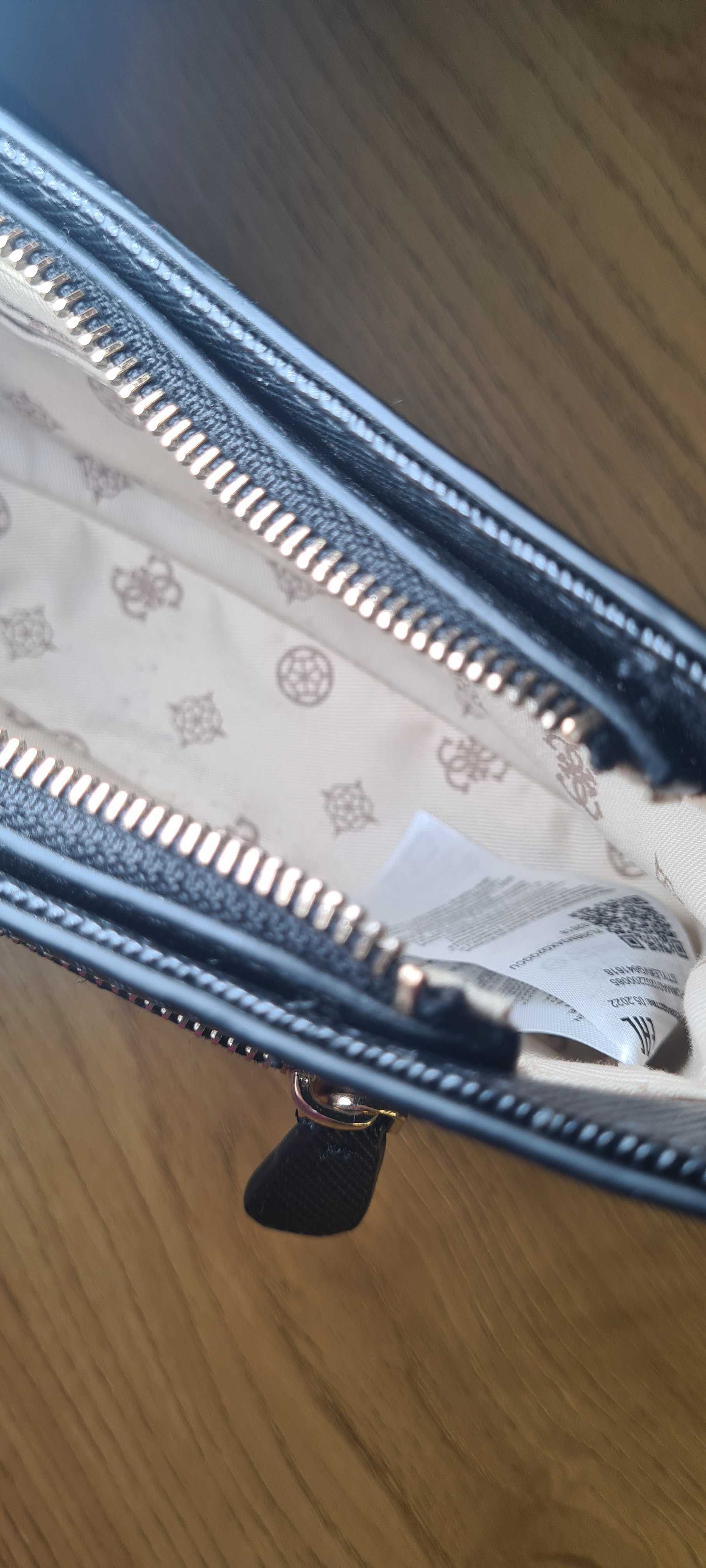 Черна чанта Guess