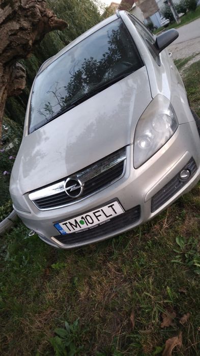 Opel zafira b benzină 1.6