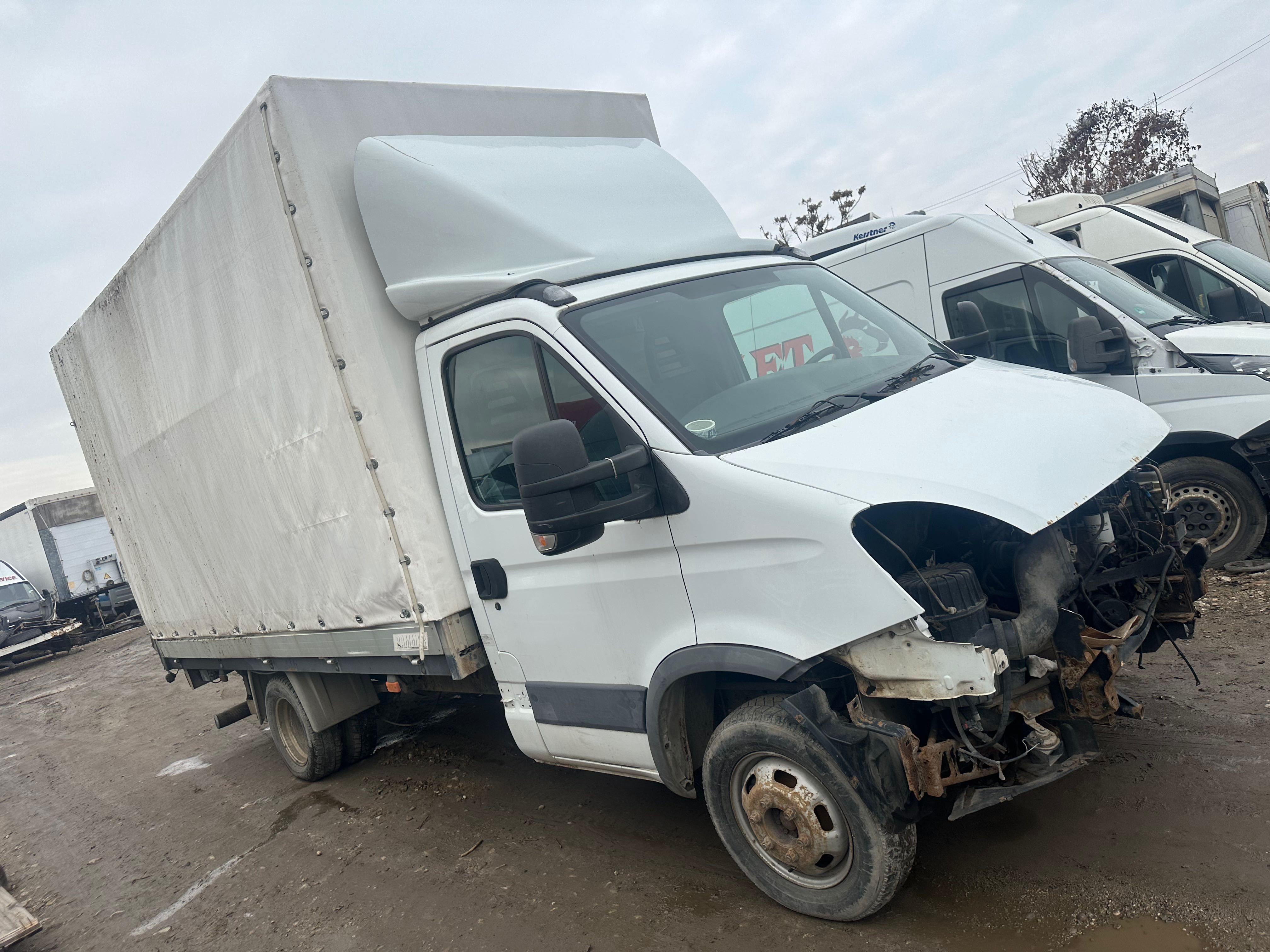 Продавам каросерия от ивеко дейли