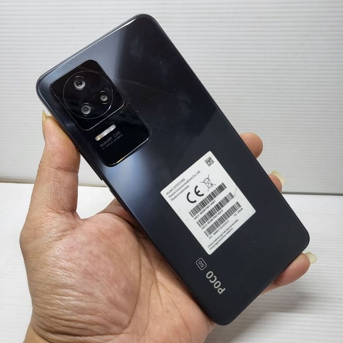 Poco f4 256/8 srocniii 120$