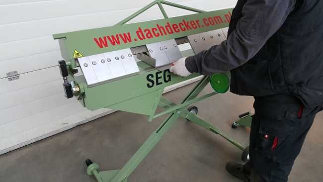 ABKANT SEGMENTATĂ TIP SEG-L 1250/1,5 mm Dachdecker