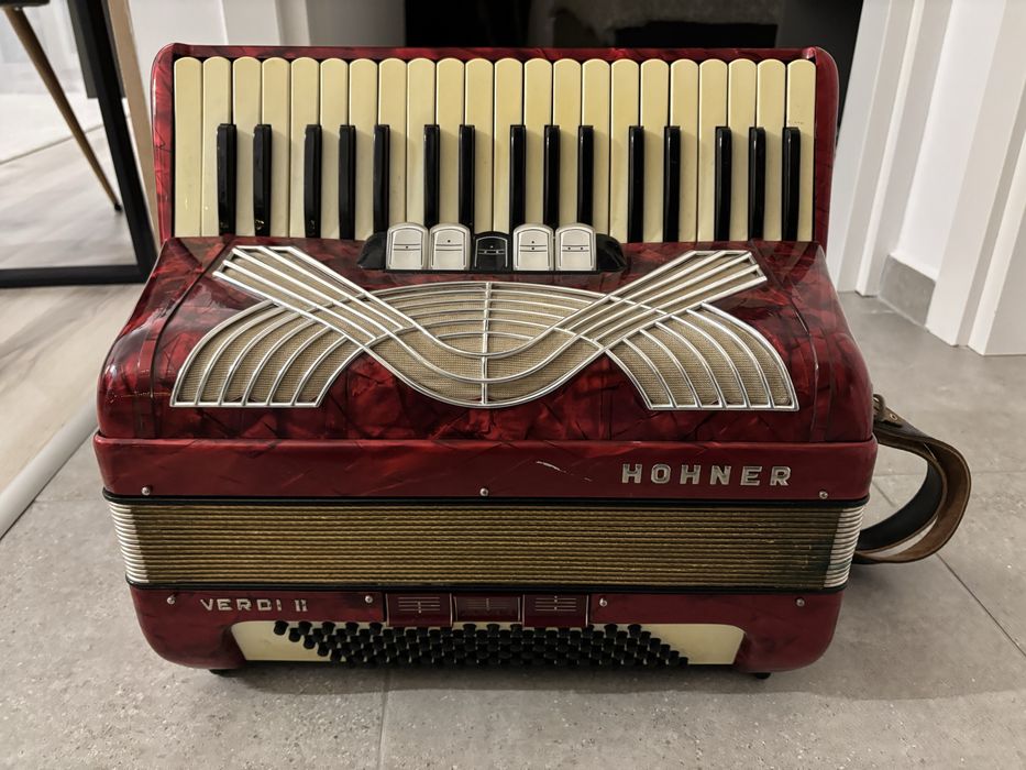 Acordeon Hohner Verdi 2 cu 96 de basi