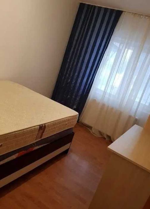 Дава се под наем Тристаен апартамент в Пловдив, Център - 76 кв.м за 214.2 € - Снимка #1