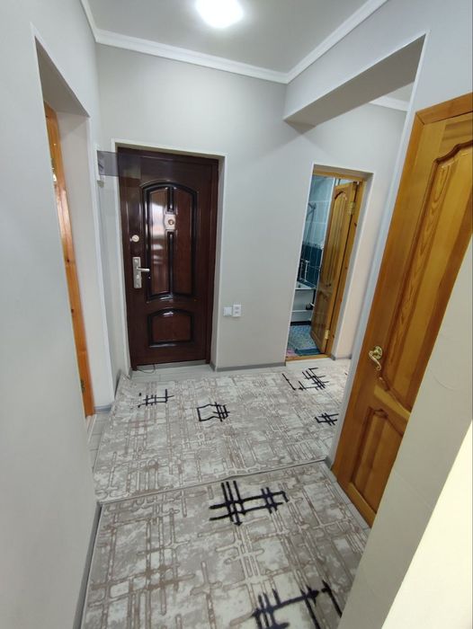 Oʻqiydigan va ishlaydigan qizlar uchun ijaraga xonadon.