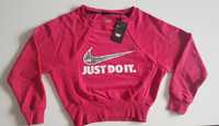 Намаление до края на месеца! Дамска спортна блуза Nike