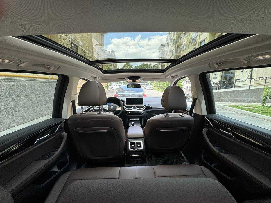 BMW iX3, 2023 год