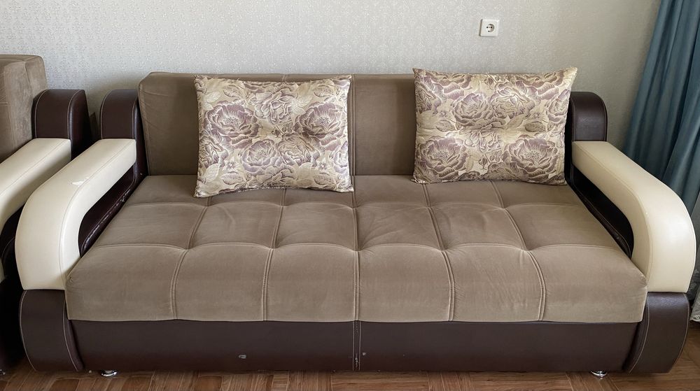 Продам диван с одним креслом