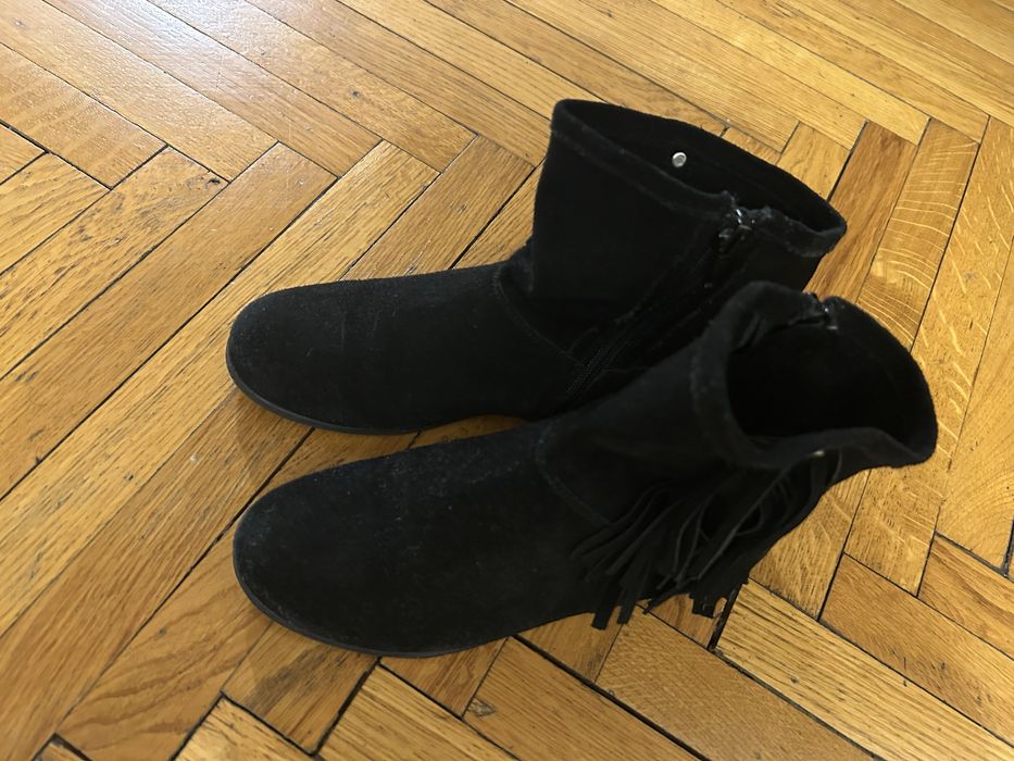 Cizme piele intoarsa 34