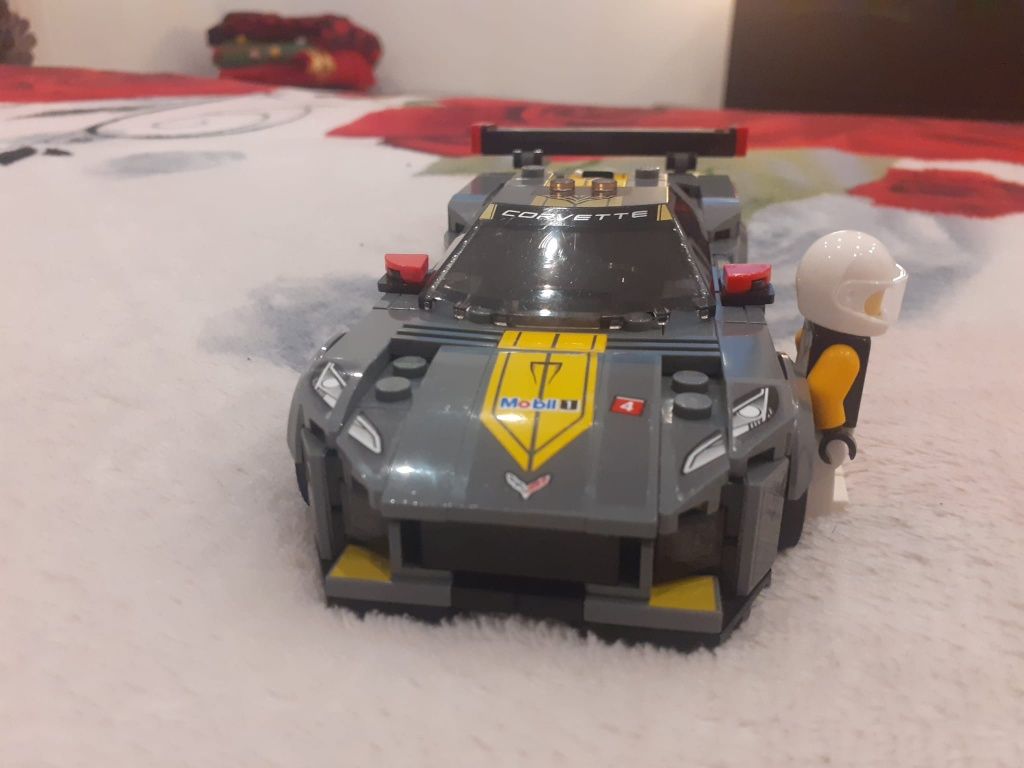 Vând Lego speed champions Chevrolet corvette C8.R