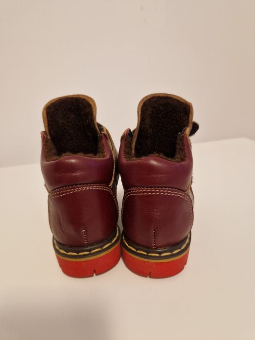 Ghete piele fetita/baiat masura 20