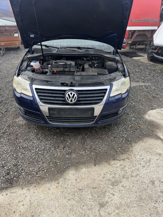 Dezmembrez  Wv Passat B6 volan stanga