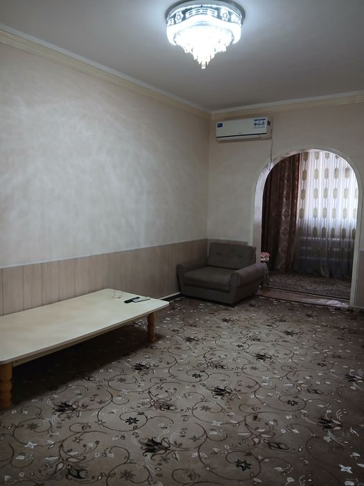 Srochna 4 xonali uy sotiladi