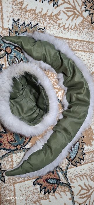 Set căciulă si fular din blana de vulpe argintie